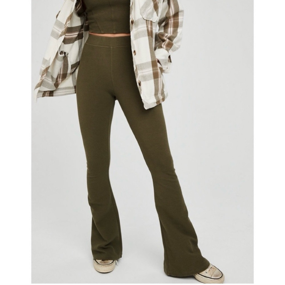 NWT OFFLINE by Aerie Party Favor Flare Leggings Olive XS Long